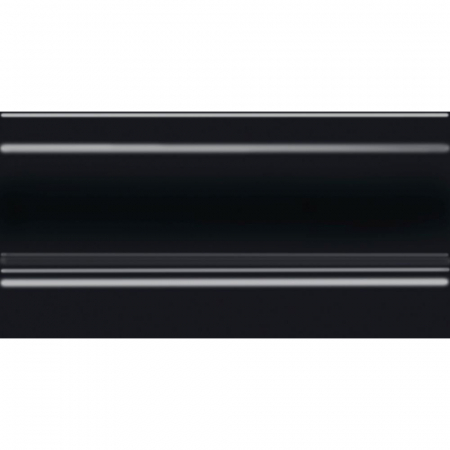 Плинтус Альвао черный матовый 20x10