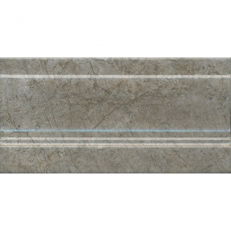 Плинтус Каприччо серый глянцевый 20х10